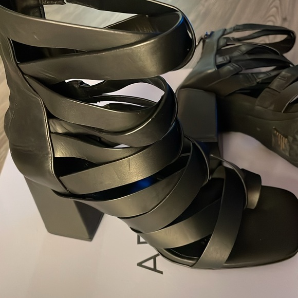 COPY - Black Aresoles gladiator sandals - Picture 3 of 7